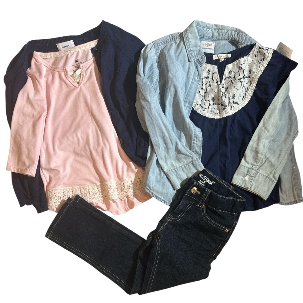 NWOT girls 5 pc bundle 3 tops, cardigan and jeans size 4t Pajama short